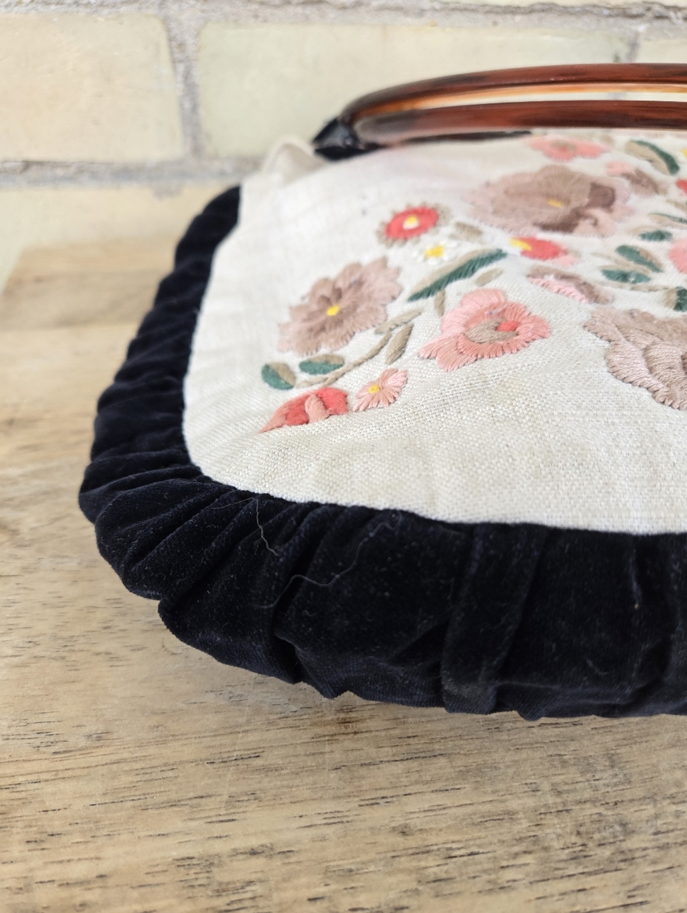 Vintage Embroided Handbag - Picture 13 of 15